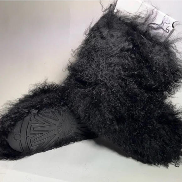 UGG FLUFF MOMMA MONGOLIAN FUR BOOTS - Picture 3 of 5